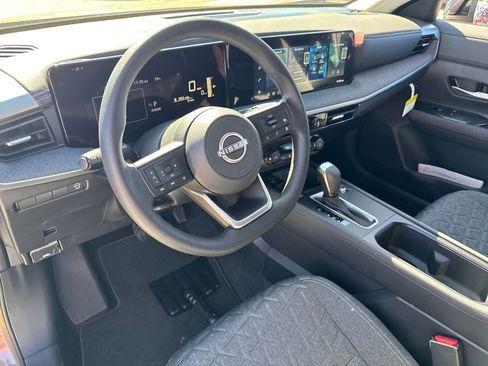 New 2026 Nissan Kicks SV image 17