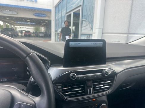 Used 2024 Ford Escape Active image 18