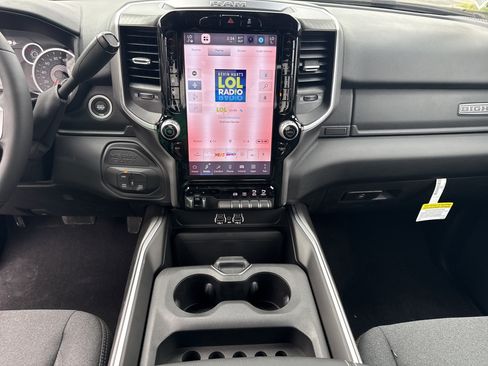 New 2026 RAM 3500 Big Horn AWD/4WD image 25