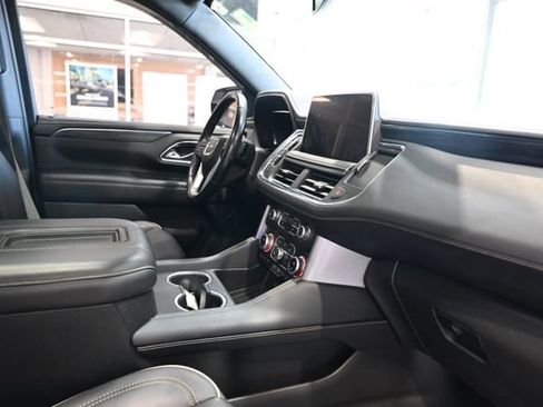 Used 2022 GMC Yukon XL SLT w/ SLT Premium Package AWD/4WD image 14