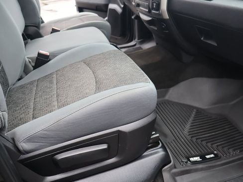 Used 2017 RAM 2500 Big Horn image 33