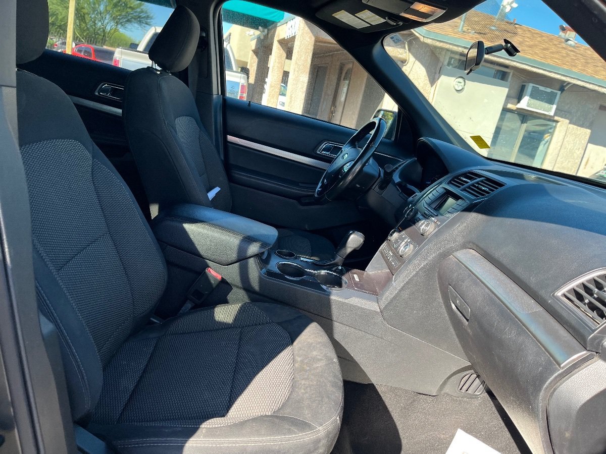 Used 2019 Ford Explorer XLT FWD image 19