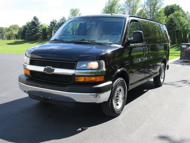 Used 2015 Chevrolet Express 2500 LT w/ LT Preferred Equipment Group RWD image 2