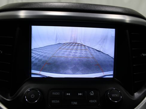 Used 2018 GMC Acadia SLT image 19