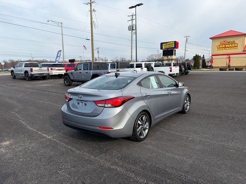 Used 2015 Hyundai Elantra Limited image 3