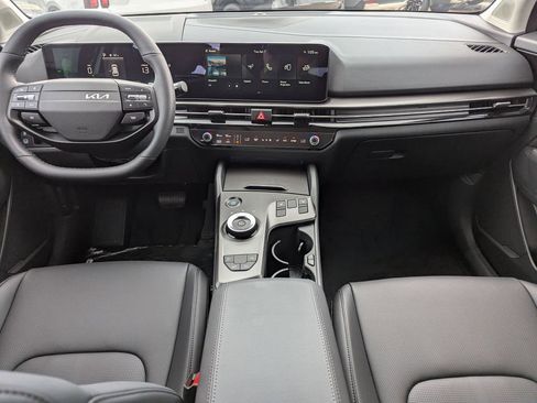 New 2026 Kia Sportage EX image 13