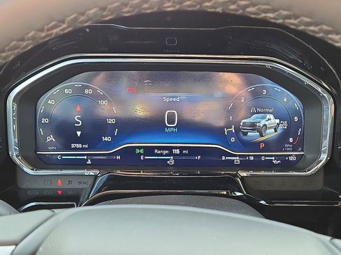 Used 2025 Chevrolet Silverado 1500 ZR2 w/ Technology Package image 26