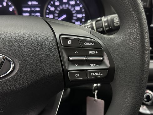 Used 2018 Hyundai Elantra GT FWD image 18