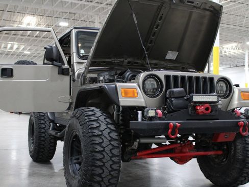 Used 2006 Jeep Wrangler Rubicon image 9