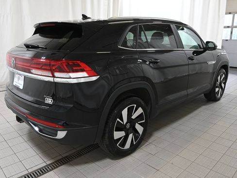 Used 2024 Volkswagen Atlas Cross Sport SE AWD/4WD image 12