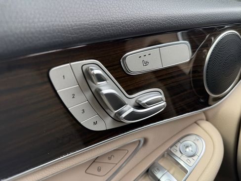 Certified 2021 Mercedes-Benz GLC 300 4MATIC image 24