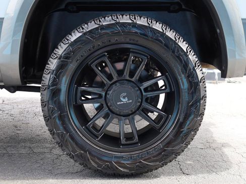 Used 2011 RAM 1500 Outdoorsman RWD image 5