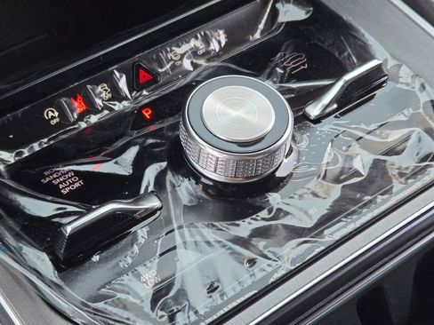 New 2025 Jeep Wagoneer Series II w/ Convenience Group I image 28