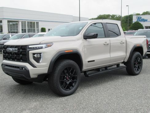 New 2026 GMC Canyon Elevation w/ Convenience Package AWD/4WD image 3