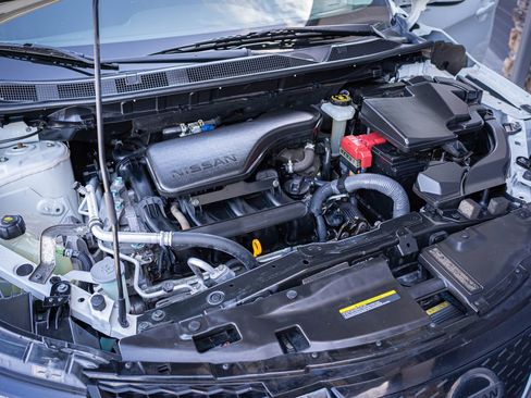 Used 2019 Nissan Rogue Sport S image 27