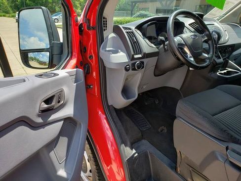 Used 2016 Ford Transit 150 XL RWD image 10