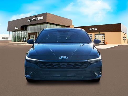 New 2026 Hyundai Elantra SEL Sport FWD image 12