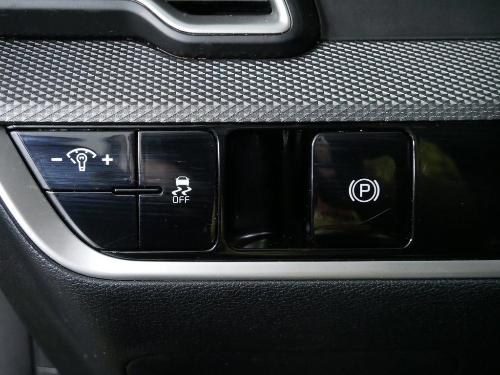 Used 2023 Kia Sportage LX AWD/4WD image 27