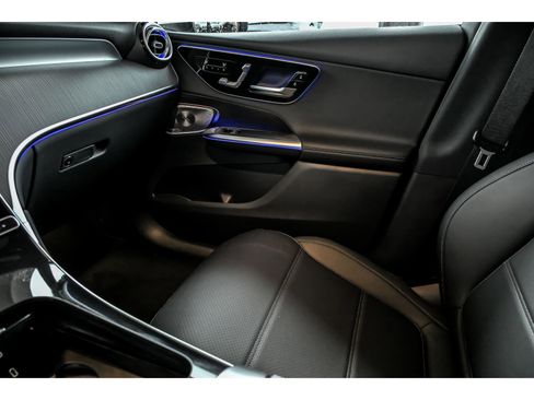 New 2026 Mercedes-Benz GLC 300 4MATIC image 18