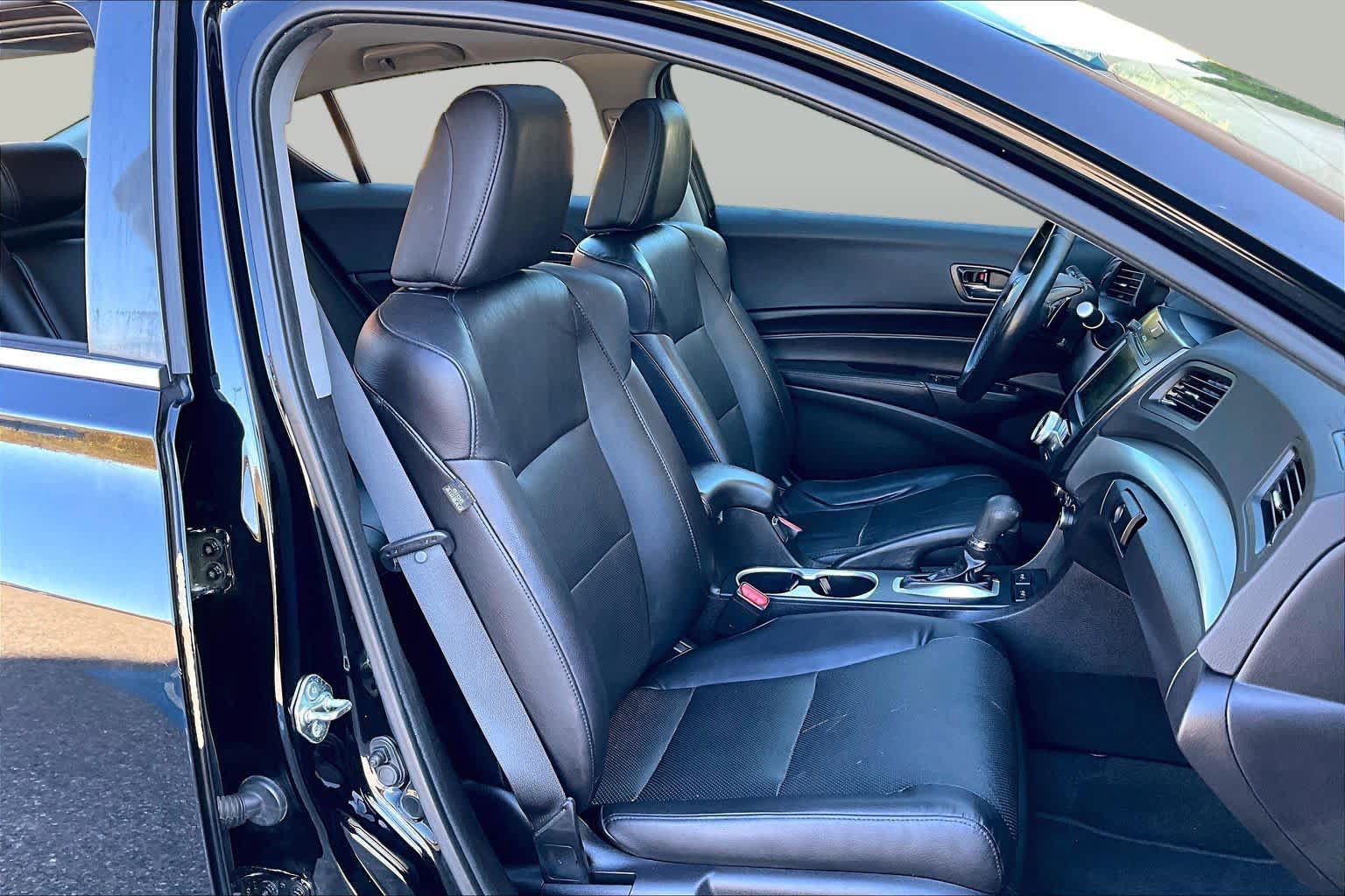 Used 2016 Acura ILX FWD image 8