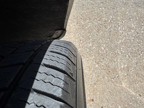 Used 2018 Buick Enclave Avenir w/ Avenir Technology Package image 4