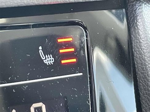 New 2025 Volkswagen Jetta SE image 25