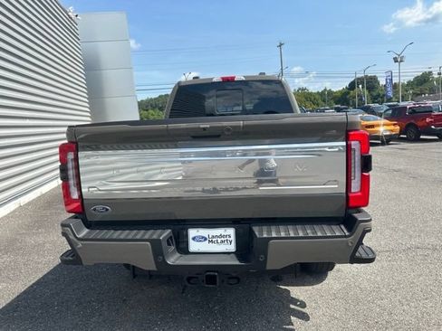 New 2026 Ford F250 Platinum w/ Platinum Plus Package AWD/4WD image 4