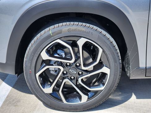 New 2026 Chevrolet Trax RS w/ Driver Confidence Package FWD image 11
