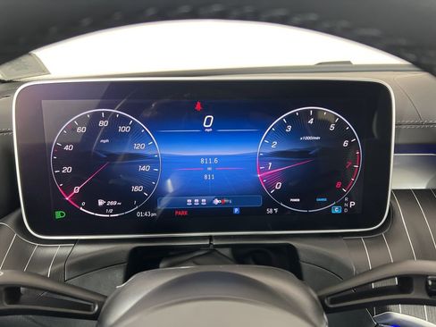 Used 2025 Mercedes-Benz C 300 4MATIC Sedan image 21