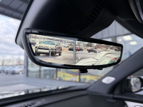 Used 2025 Buick Enclave Avenir w/ Super Cruise Package image 26