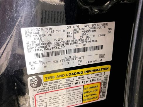 Used 2025 Ford Expedition Platinum image 46