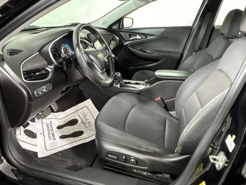 Used 2016 Chevrolet Malibu LT FWD image 11