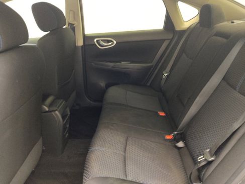 Used 2019 Nissan Sentra SR FWD image 18
