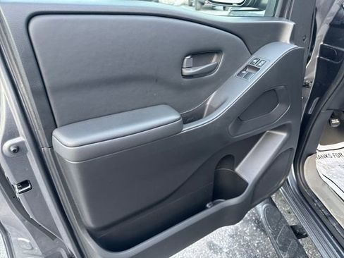 Used 2023 Nissan Frontier S w/ Technology Package image 10