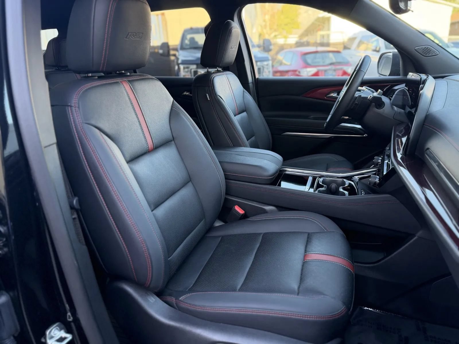 Used 2026 Chevrolet Traverse RS w/ LPO, Floor Liner Package AWD/4WD image 54