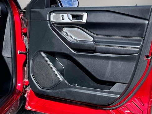 Used 2020 Ford Explorer ST w/ ST Street Pack image 28