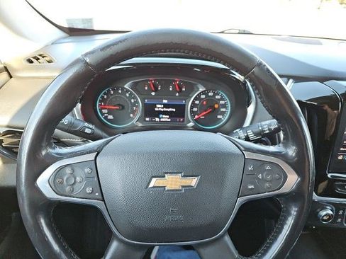 Used 2020 Chevrolet Traverse LT w/ Driver Confidence II Package image 21