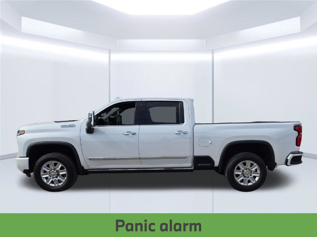 Used 2025 Chevrolet Silverado 2500 High Country w/ High Country Premium Package AWD/4WD image 4