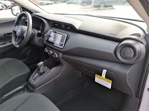 New 2025 Nissan Kicks Play S image 35