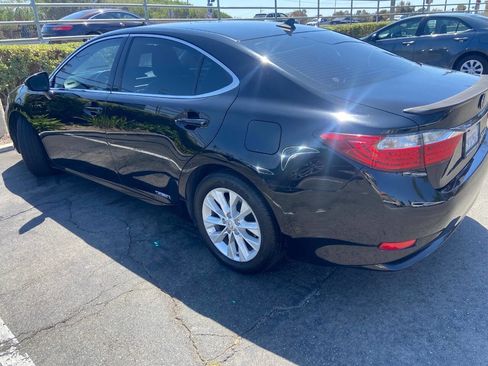 Used 2013 Lexus ES 300h image 3
