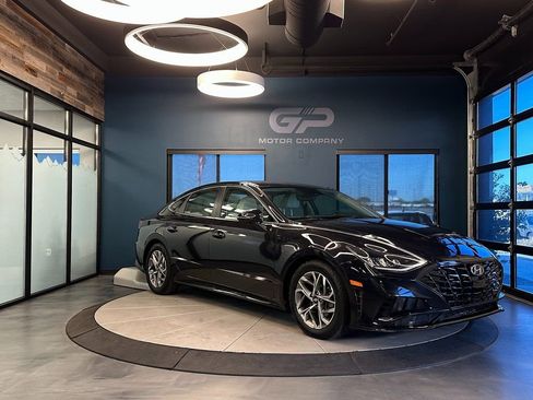 Used 2023 Hyundai Sonata SEL image 1