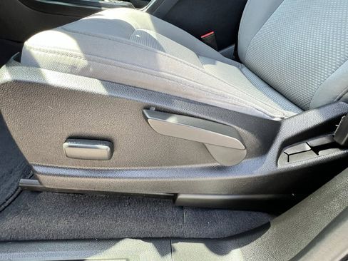 Used 2020 Chevrolet Colorado W/T w/ WT Convenience Package image 35