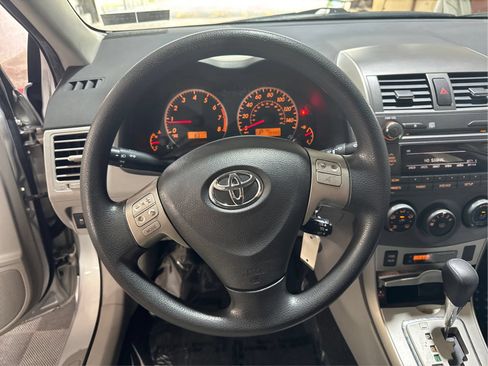 Used 2011 Toyota Corolla LE FWD image 17