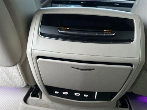 Used 2021 Cadillac Escalade ESV Sport Platinum image 19