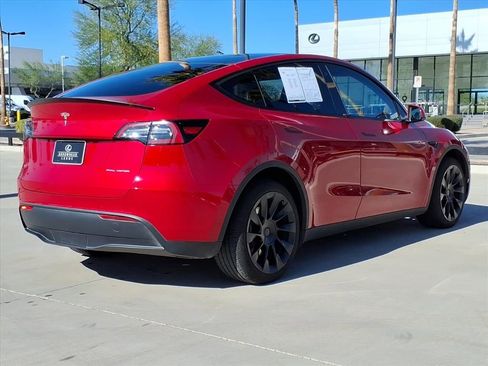 Used 2023 Tesla Model Y Long Range image 5