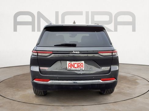 Used 2022 Jeep Grand Cherokee Limited image 13