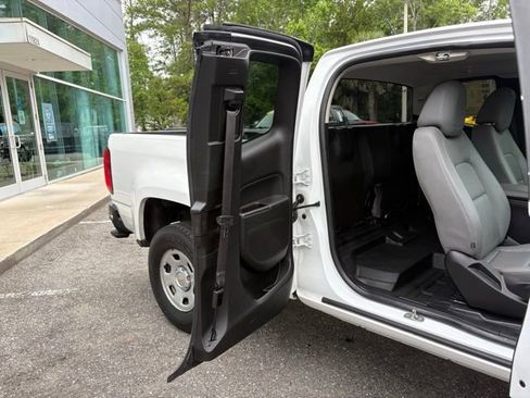 Used 2015 Chevrolet Colorado W/T RWD image 23