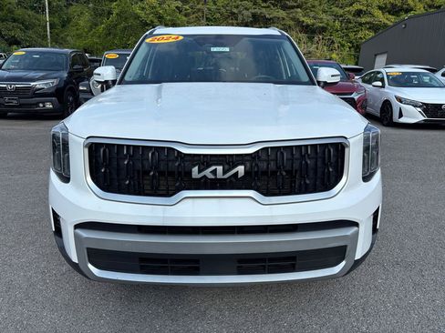 Used 2024 Kia Telluride EX w/ EX Captain's Chair Package FWD image 5