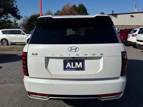 New 2026 Hyundai Palisade Calligraphy FWD image 5