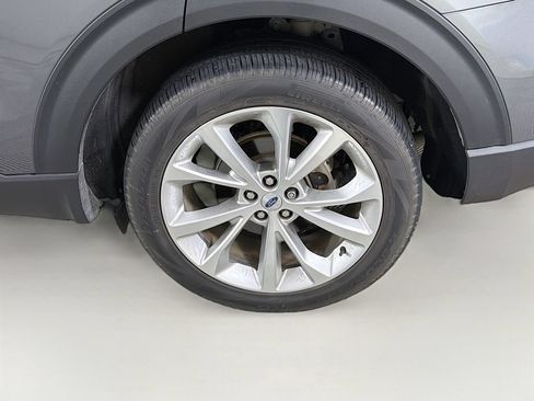 Used 2023 Ford Explorer Platinum w/ Technology Package AWD/4WD image 35